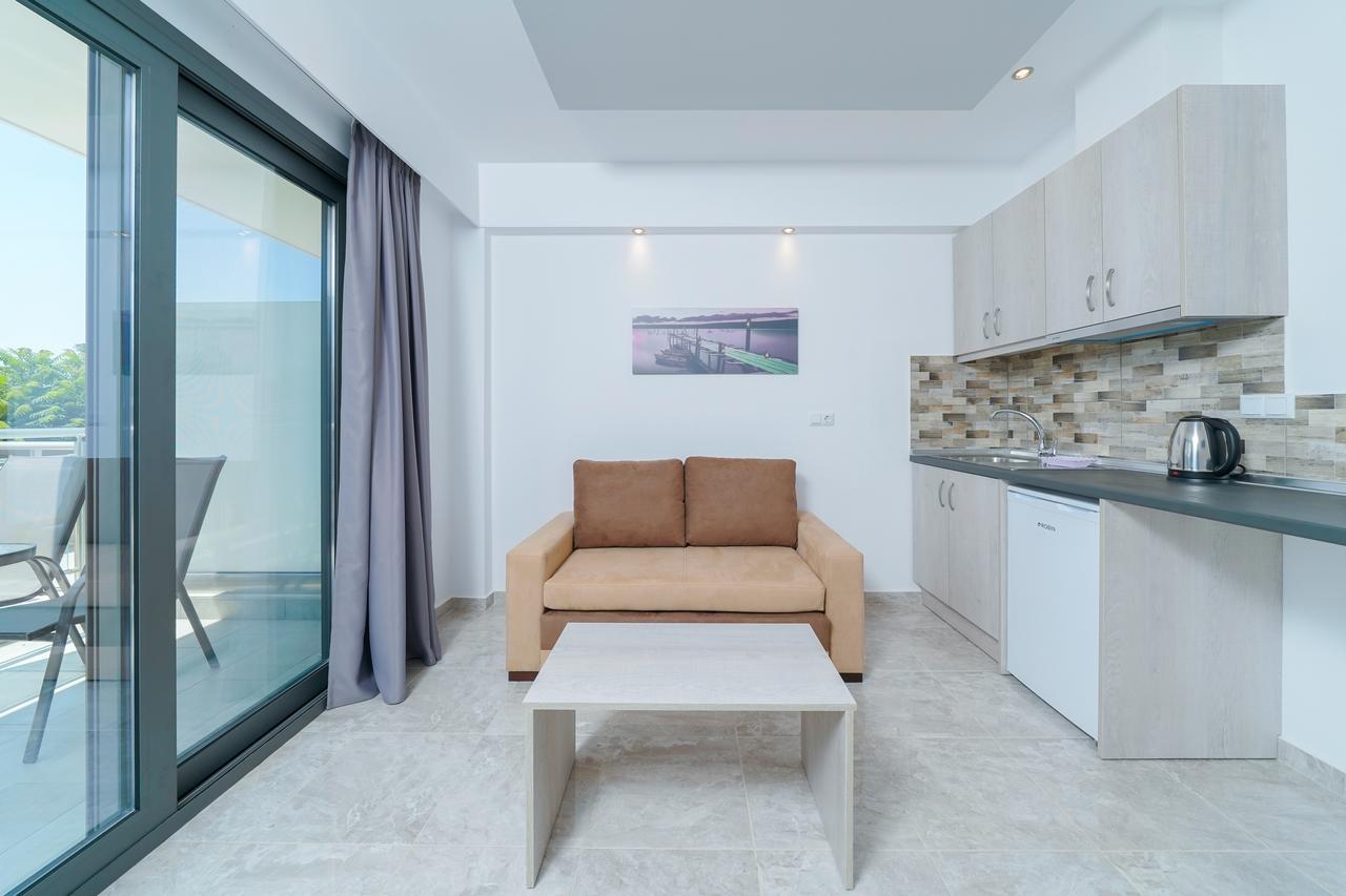 Eridon Suites 리메나리아 외부 사진